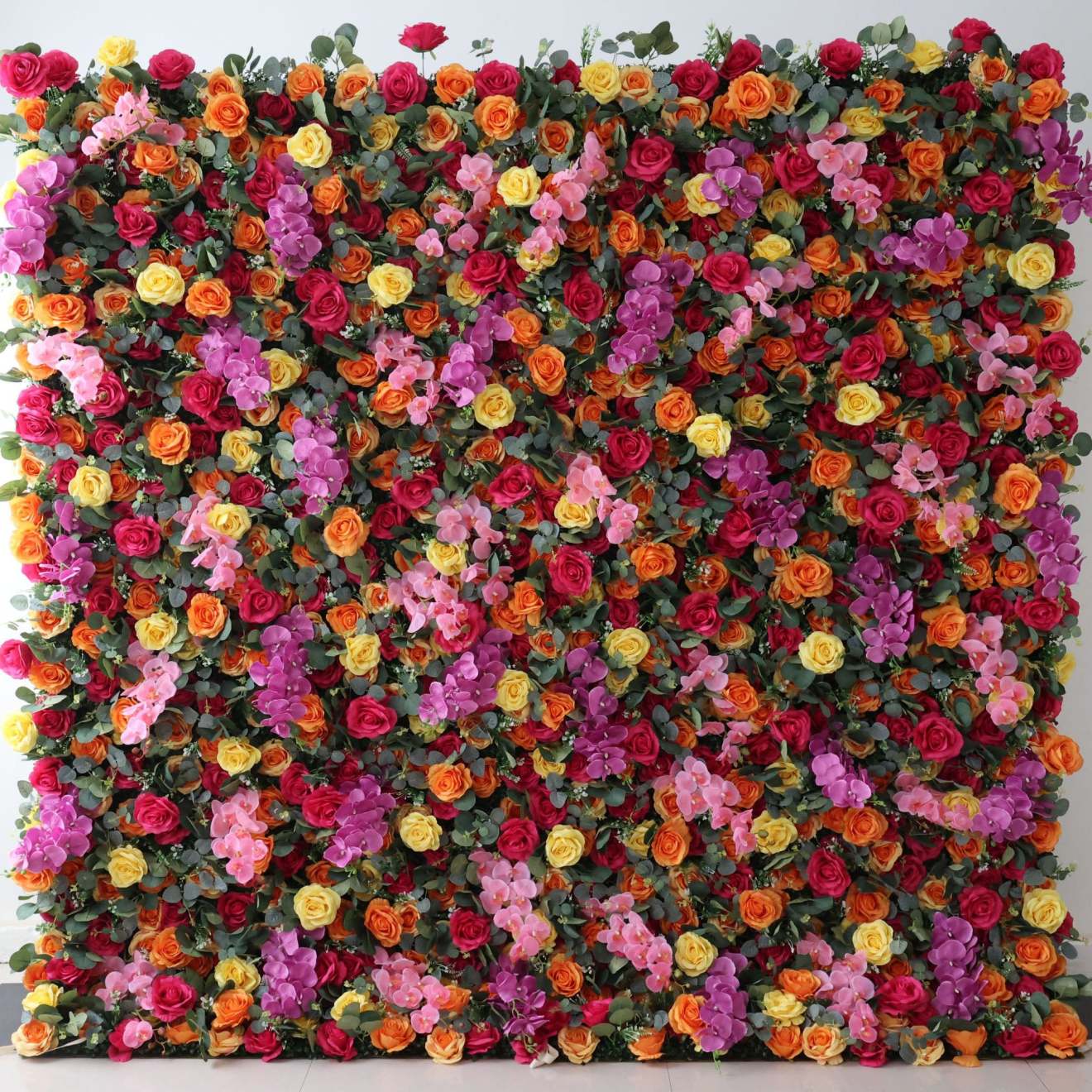 Baiser Volé Scented Flower Wall