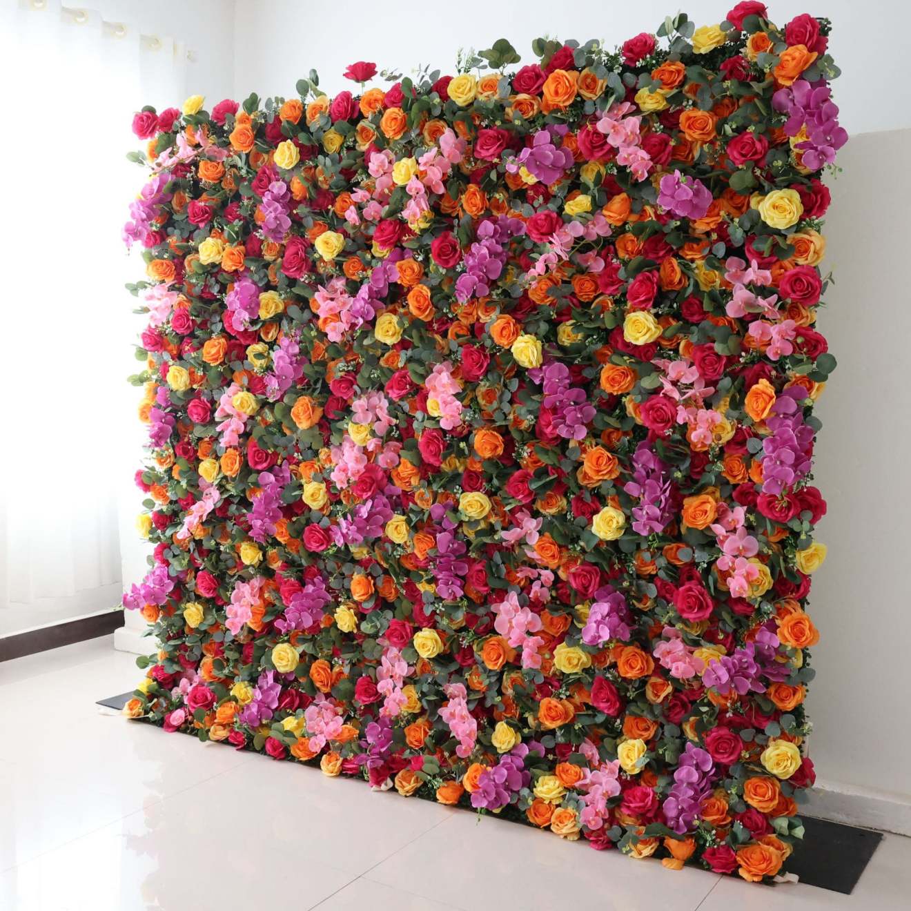 Baiser Volé Scented Flower Wall
